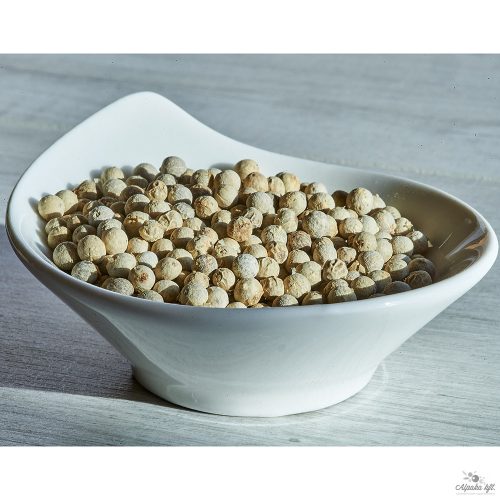 White pepper whole